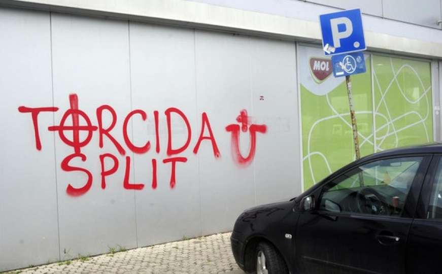 Presretnuto 400 navijača Hajduka zbog krađe na pumpi, 32 privedena