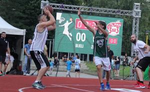 Tuzla: Obnovljen kultni basket teren na Slatini