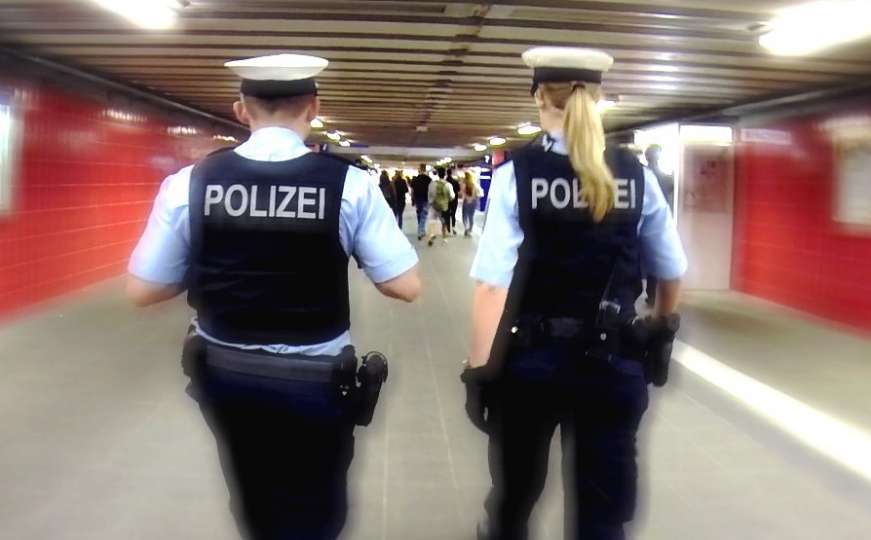 Na stomaku mu istetovirano "Bosna": Njemačka policija u potrazi za siledžijom