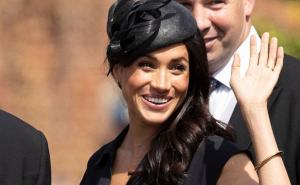 Haljina previše otkrila: Meghan Markle pokazala grudnjak