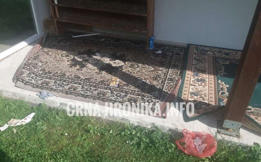 Azilanti provalili u džamiju u mjestu Delijaš, policija došla nakon dva dana
