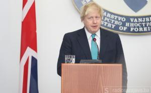 Boris Johnson: Žene koje nose burku izgledaju kao poštansko sanduče