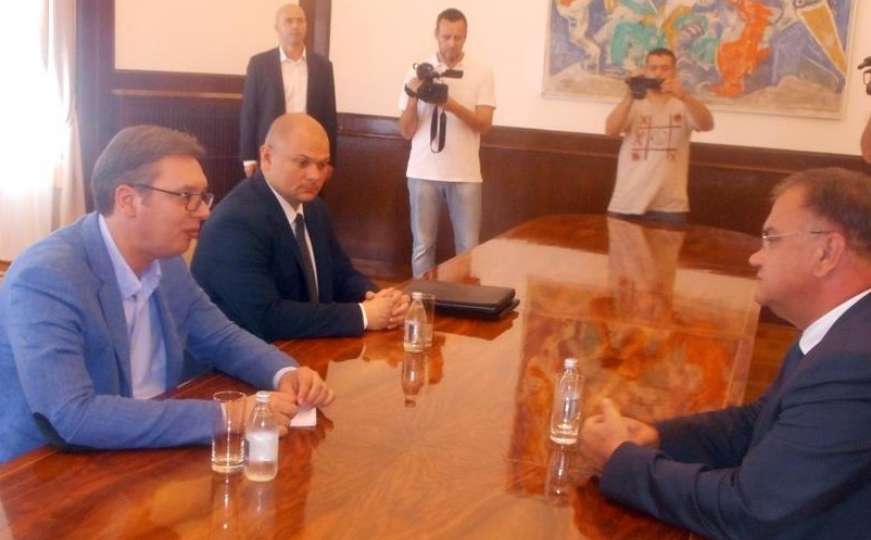 Vučić i Ivanić: Jačati političke odnose i ekomomsku saradnju