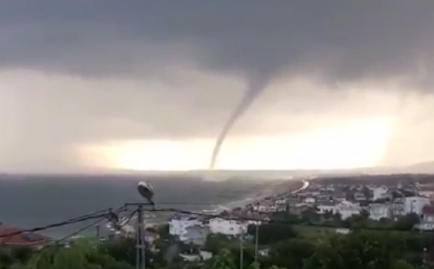Tornado u europskom dijelu Istanbula