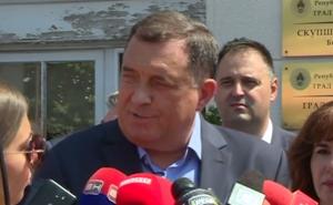 Dodik poručio Salkiću: Ako ti se ne sviđa ime RS-a, ima mjesta gdje možeš biti