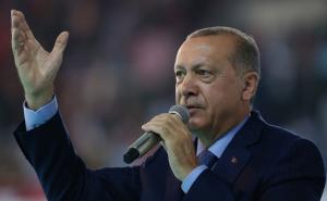 Erdogan umiruje javnost nakon potopa lire: "Oni imaju dolare, mi imamo Allaha"
