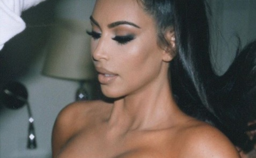 Zagolicala maštu: Kim Kardashian ponovo pozirala naga 