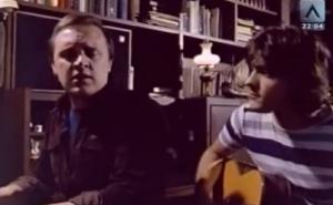 Arsen i Čola: Zagrli me oko vrata oluja se diže, ne može ti vjetar ništa...