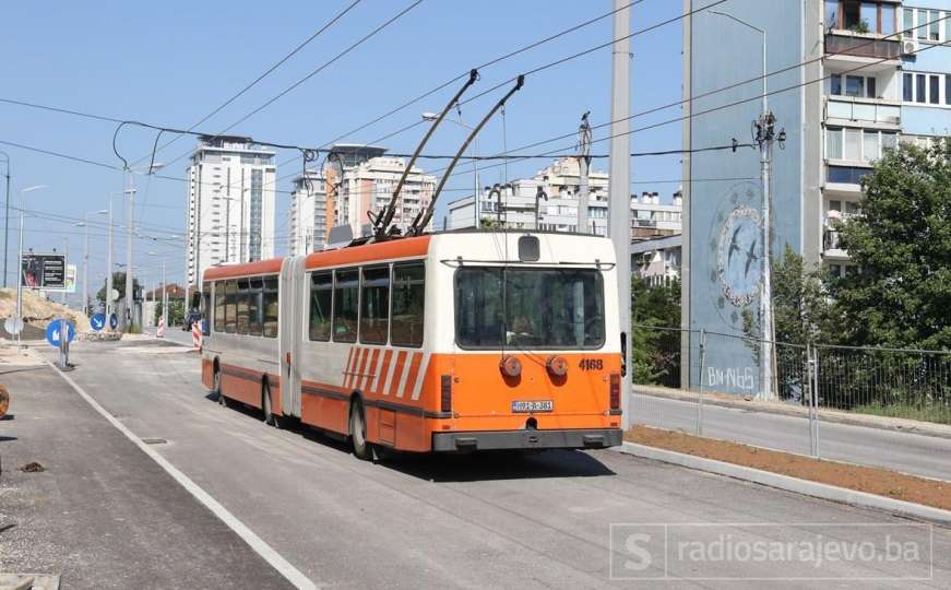 Sarajevo: Pukla guma na trolejbusu u naselju Hrasno