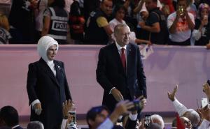 Erdogan na kongresu AK Partije: "Ili će nas biti, ili ćemo umrijeti"