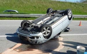 Dvije osobe povrijeđene u udesu na brzoj cesti kod Blažuja