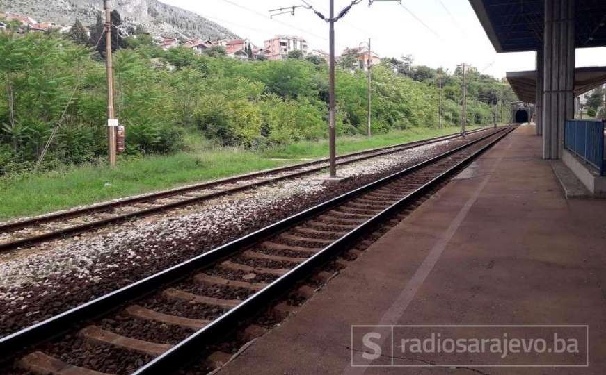 Željeznice FBiH: Stradala dvojica radnika iz Sarajeva, mašinovođa uspio iskočiti