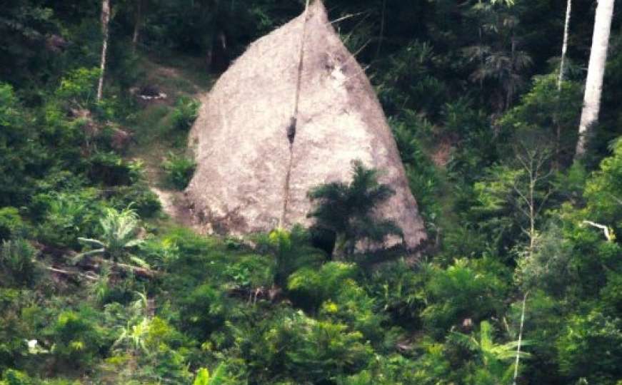 Kamere snimile izolovano pleme u Brazilu