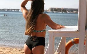 Slovenačka Miss Sporta "reklamira" savršenu zadnjicu na hrvatskom primorju