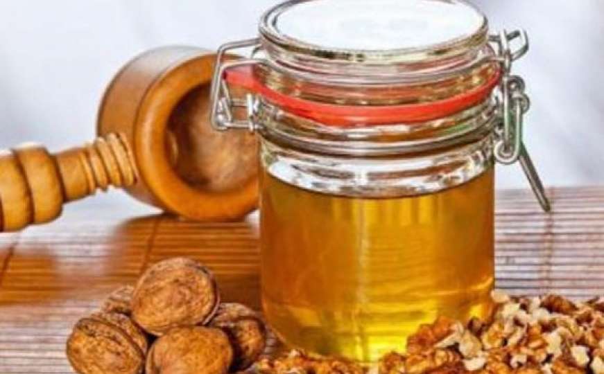 Med i orasi liječe anemiju i osnažuju srce