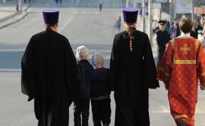 Roditelji zabrinuti da svećenici vrbuju djecu u ruskom kampu