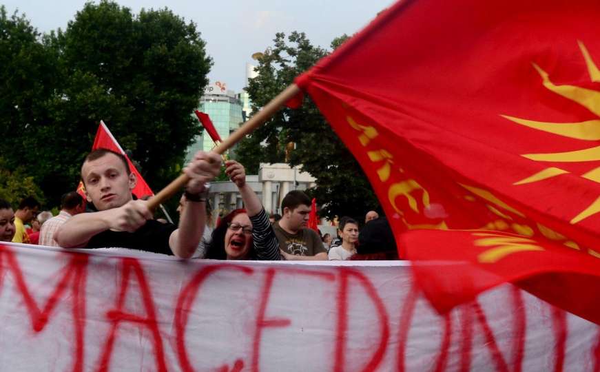 Žele u EU i NATO: Većina Makedonaca za novo ime države