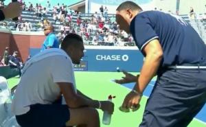 Novi skandal na US Openu: Ugledni sudija pomogao prgavom Kyrgiosu, Federer u šoku