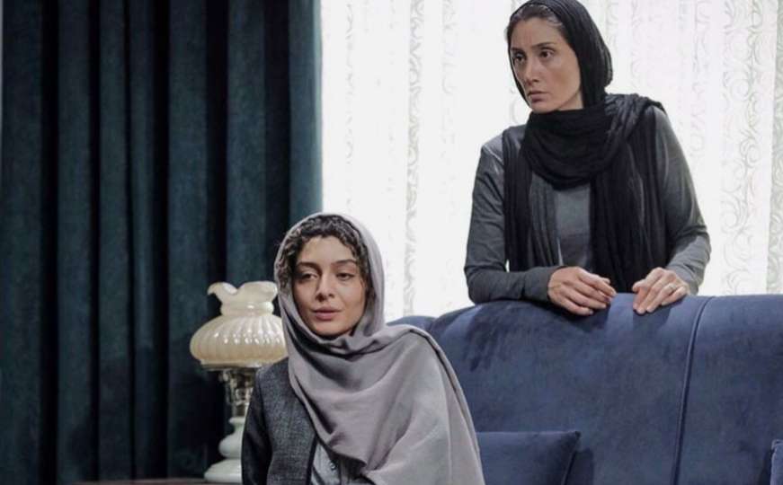 Iran: Na TV-u se ne smiju prikazati ženske uši ili žena kako jede krastavac