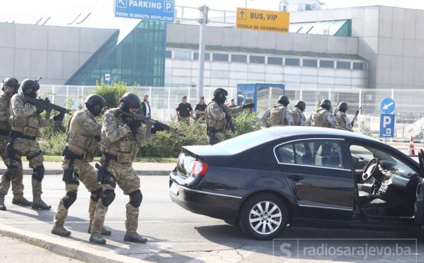 Demonstracija sile: Pripadnici SIPA-e "uhapsili" teroriste na Aerodromu u Sarajevu