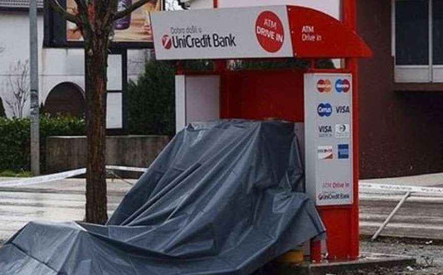 Gornji Vakuf: Raznijeli bankomat, ali ostali bez novca
