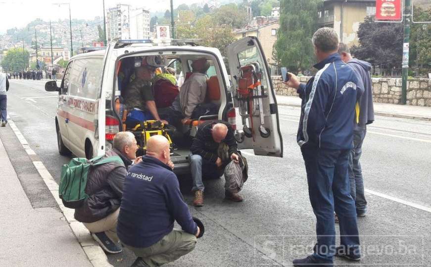 Centar Sarajeva blokiran: Sukob boraca i policije, bačen suzavac - ima povrijeđenih
