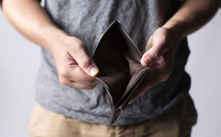 Krpite kraj sa krajem: Tri navike koje vam bespotrebno prazne džepove