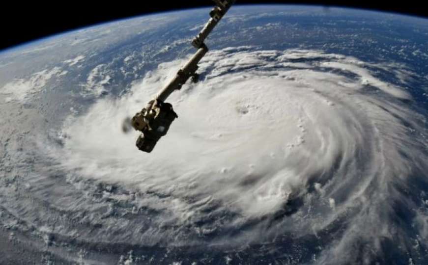 Uragan Florence izgleda kao čudovište iz svemira