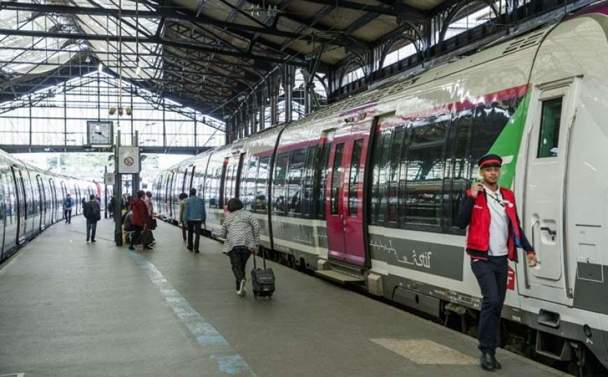 Francuska 2023. uvodi vozove bez vozača