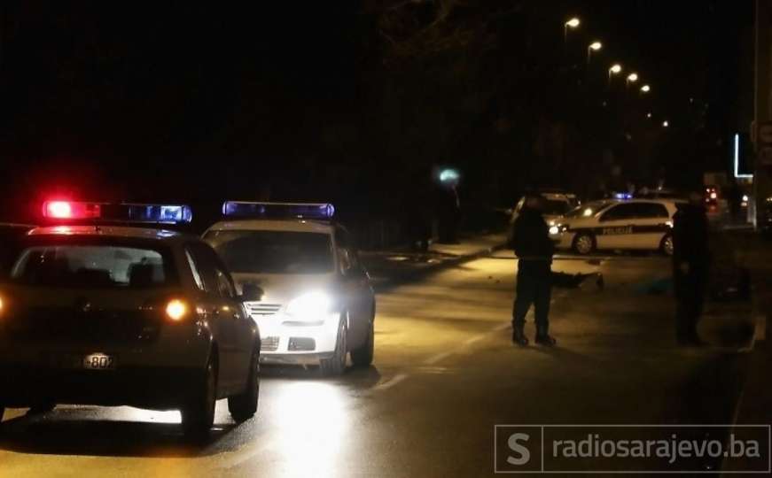 Saobraćajna nesreća na autoputu u Semizovcu, policija na terenu