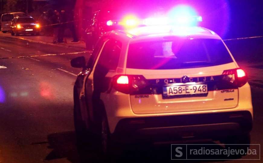 Dvije osobe teško povrijeđene u udesu na autoputu Sarajevo-Zenica