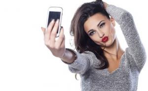 Ljekari poručuju: Selfie filteri su loši za psihičko zdravlje