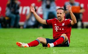 Franck Ribery u 83. minuti otišao s klupe i sjeo u taksi