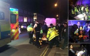 London: Autom se zabio u ljude ispred džamije, dvoje povrijeđenih
