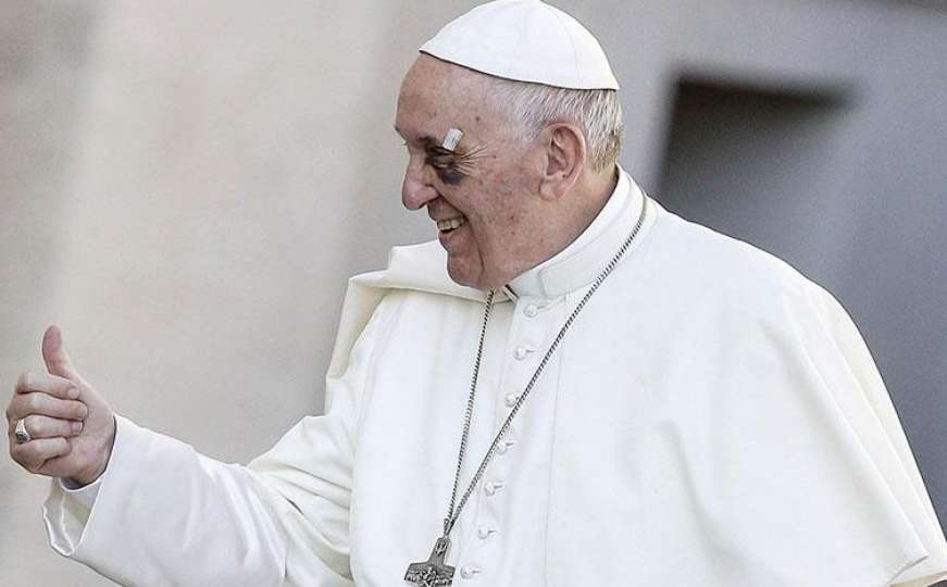 Papa Franjo prihvatio ostavke još dvojice biskupa 