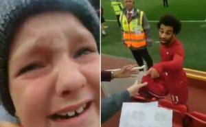 Mohamed Salah rasplakao dječaka i ponovo dirnuo cijeli svijet 