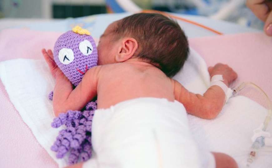 Bebe u zagrljaju hobotnica: Volonterke iz BiH u humanoj misiji osvajaju regiju