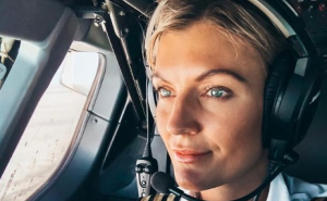 Seksi pilotkinja iz Švedske osvaja Instagram