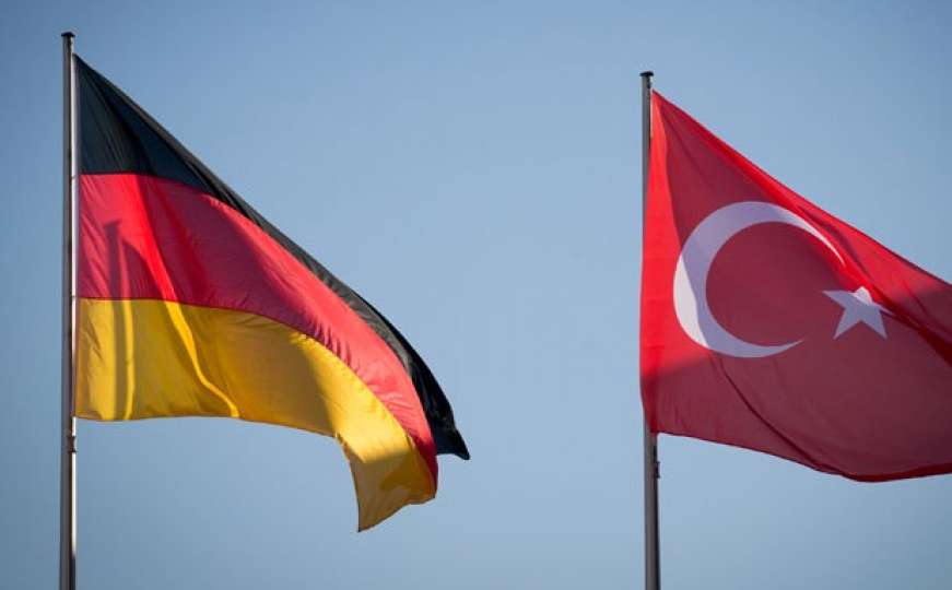Erdogan u Njemačkoj: Dvoje lidera pokazalo spremnost da zakopaju ratne sjekire