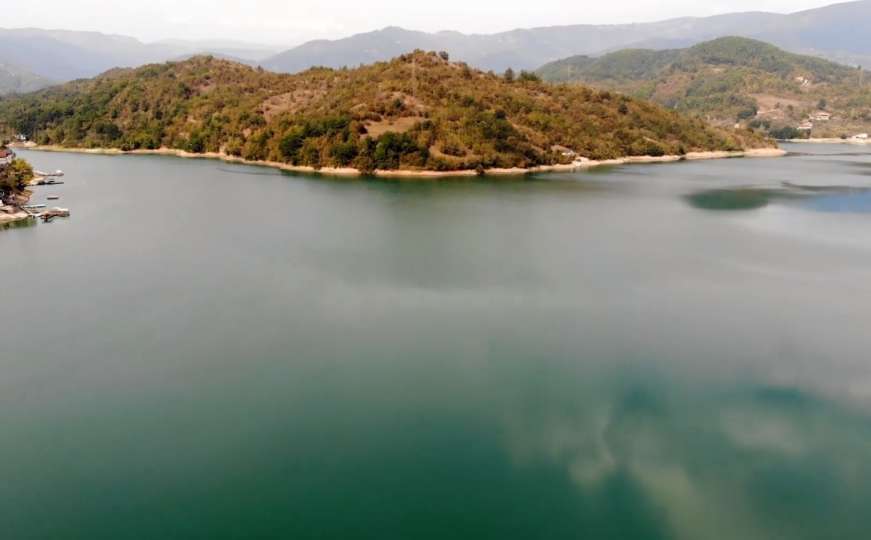 Pogledajte svu ljepotu Jablaničkog jezera