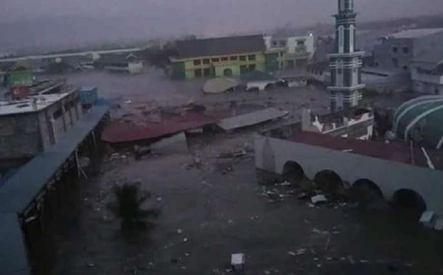 Cunami usmrtio 48 ljudi u Indoneziji, 350 povrijeđenih: "Sve je uništeno"