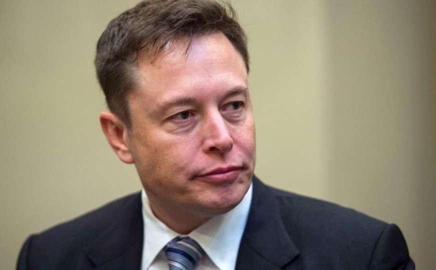 Elon Musk zbog svoje djevojke izgubio 20 miliona dolara