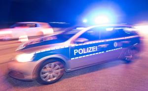 Uhapšeni Bosanac i Nijemac: Policija ih zaustavila zbog bučnog Mercedesa