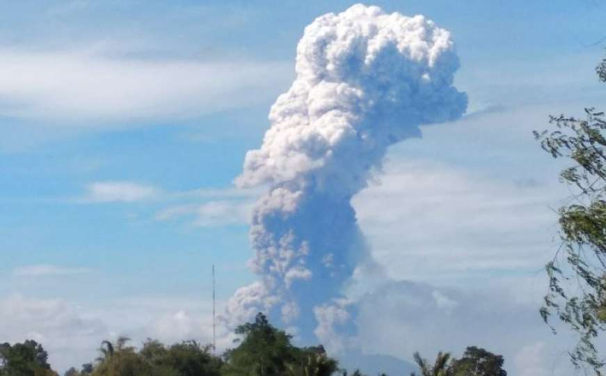 Nakon katastrofalnog cunamija i potresa, erupcija vulkana u Indoneziji