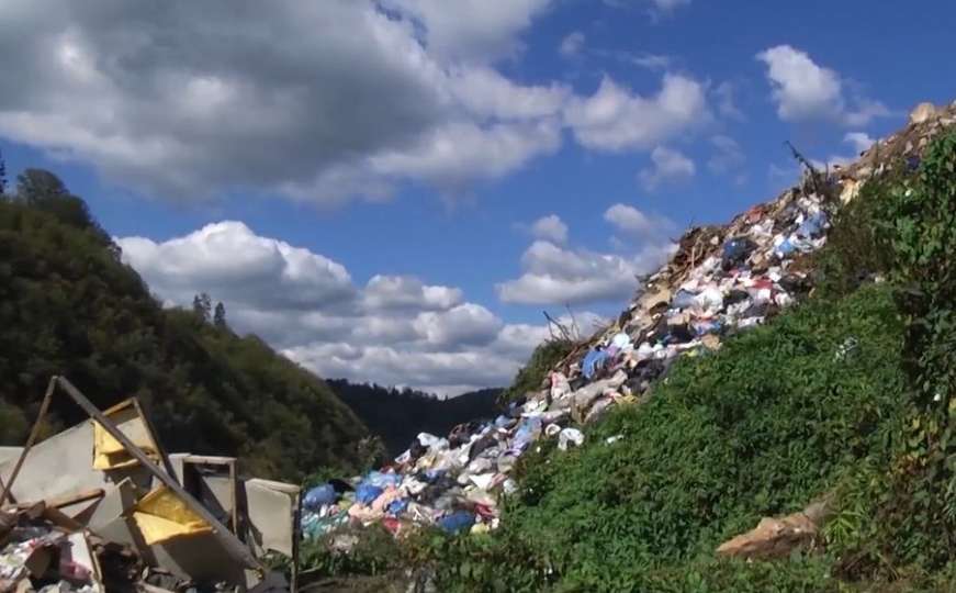 U BiH više od 10.000 divljih deponija smeća