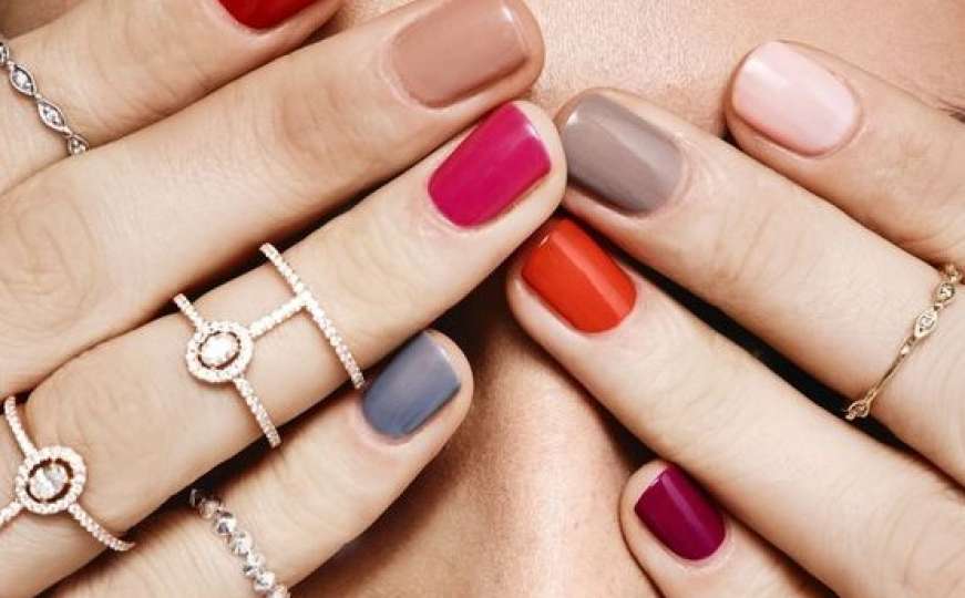 Get a multicolor manicure for Wabi Sabi nails | Well+Good |  Nagellackfarben, Nagellack trends, Fingernägel lackieren