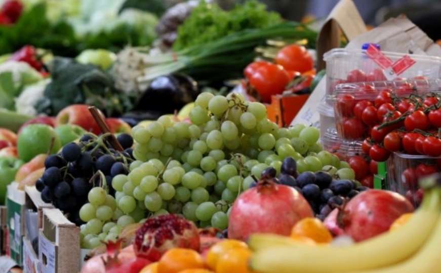 Voće i povrće koje pomaže u smanjenju nadutosti