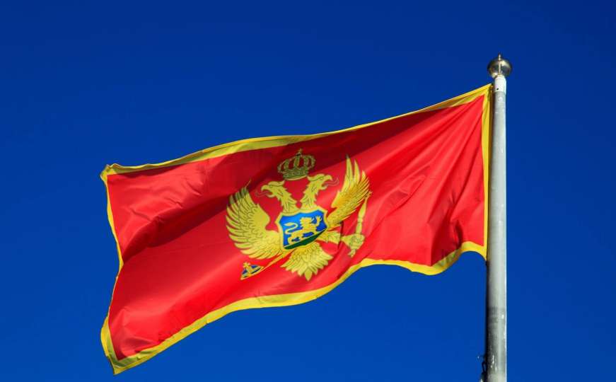 Ko ne ustane prilikom intoniraja crnogorske himne će dobro zažaliti