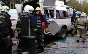 Stravičan udes: 12 poginulih i 17 povrijeđenih u sudaru Ford Transita i autobusa