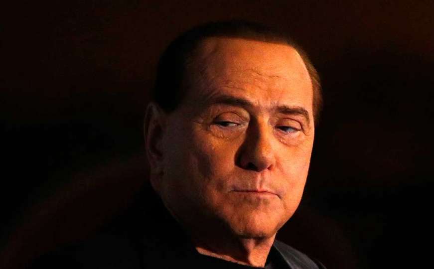 Berlusconi zabranio brade, tetovaže, naušnice: Igrat će mi samo jako mladi Talijani